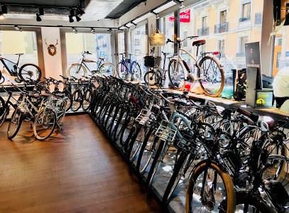 Intérieur magasin de vélos Genève Plainpalais