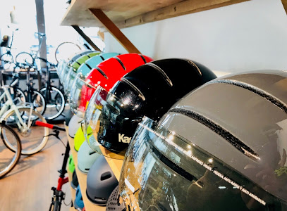 Intérieur magasin de vélos Genève Plainpalais